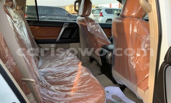 Acheter Import Voiture Toyota Land Cruiser Prado Blanc à Cotonou, Benin Acheter Import Voiture Toyota Land Cruiser Prado Blanc à Cotonou, Benin