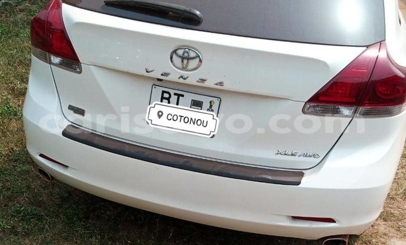 Ra Àlòkù Toyota Venza funfun Ọkọ̀ in Cotonou ni Benin Ra Àlòkù Toyota Venza funfun Ọkọ̀ in Cotonou ni Benin