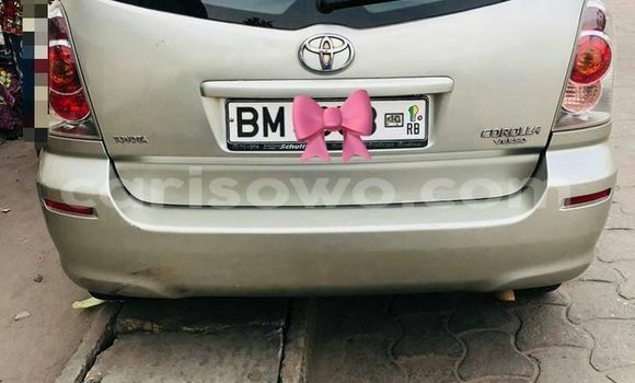 Acheter Occasion Voiture Toyota Corolla Verso Gris à Abomey, Benin Acheter Occasion Voiture Toyota Corolla Verso Gris à Abomey, Benin