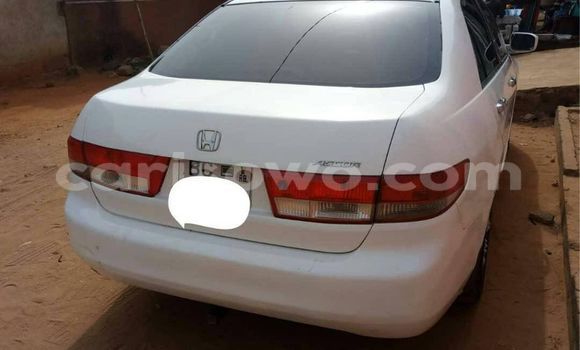 Acheter Occasion Voiture Honda Accord Blanc à Abomey, Benin Acheter Occasion Voiture Honda Accord Blanc à Abomey, Benin