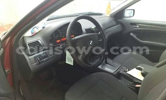 Acheter Occasion Voiture BMW 3–Series Rouge à Abomey, Benin Acheter Occasion Voiture BMW 3–Series Rouge à Abomey, Benin