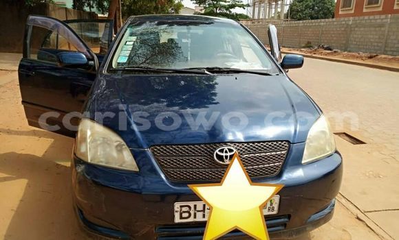 Sayi Na hannu Toyota Corolla Blue Mota in Abomey a Benin