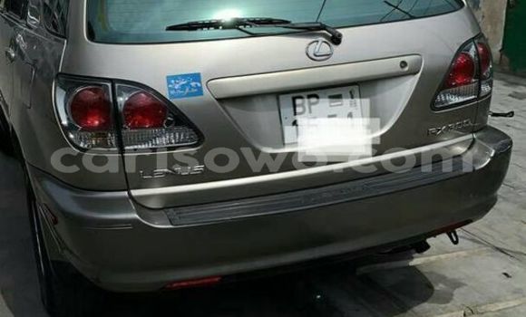 Acheter Occasion Voiture Lexus RX 300 Marron à Abomey, Benin Acheter Occasion Voiture Lexus RX 300 Marron à Abomey, Benin