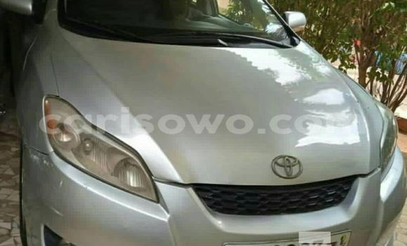 Ra Àlòkù Toyota Matrix Silver Ọkọ̀ in Abomey ni Benin