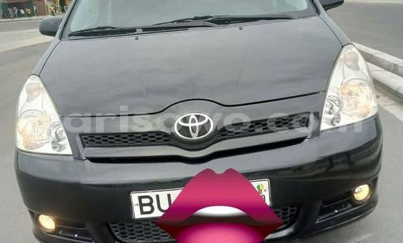 Acheter Occasion Voiture Toyota Corolla Verso Noir à Abomey, Benin Acheter Occasion Voiture Toyota Corolla Verso Noir à Abomey, Benin