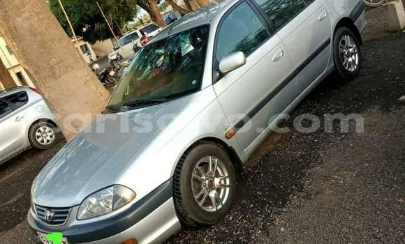 Acheter Occasion Voiture Toyota Avensis Gris à Abomey, Benin