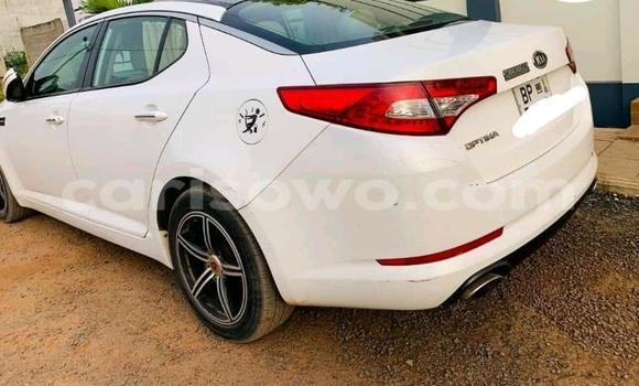 Ra Àlòkù Kia Optima funfun Ọkọ̀ in Cotonou ni Benin Ra Àlòkù Kia Optima funfun Ọkọ̀ in Cotonou ni Benin