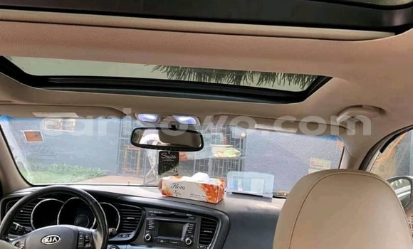 Ra Àlòkù Kia Optima funfun Ọkọ̀ in Cotonou ni Benin Ra Àlòkù Kia Optima funfun Ọkọ̀ in Cotonou ni Benin