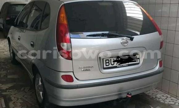 Ra Àlòkù Nissan Tino Silver Ọkọ̀ in Cotonou ni Benin