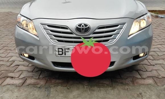 Ra Àlòkù Toyota Camry Silver Ọkọ̀ in Cotonou ni Benin