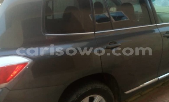 Ra Àlòkù Toyota Highlander Brown Ọkọ̀ in Cotonou ni Benin Ra Àlòkù Toyota Highlander Brown Ọkọ̀ in Cotonou ni Benin