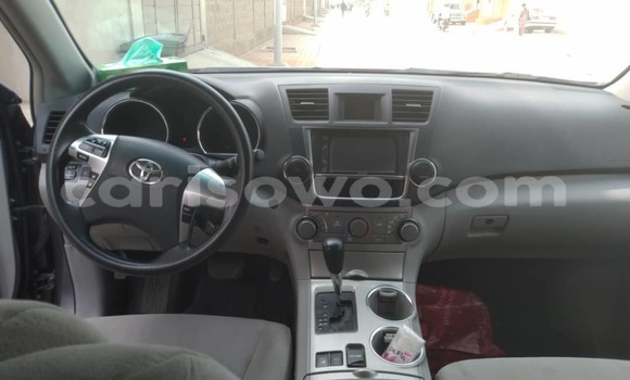 Ra Àlòkù Toyota Highlander Brown Ọkọ̀ in Cotonou ni Benin Ra Àlòkù Toyota Highlander Brown Ọkọ̀ in Cotonou ni Benin