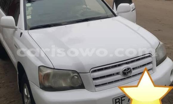 Ra Àlòkù Toyota Highlander funfun Ọkọ̀ in Cotonou ni Benin Ra Àlòkù Toyota Highlander funfun Ọkọ̀ in Cotonou ni Benin