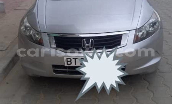 Sayi Na hannu Honda Accord Azurfa Mota in Cotonou a Benin Sayi Na hannu Honda Accord Azurfa Mota in Cotonou a Benin