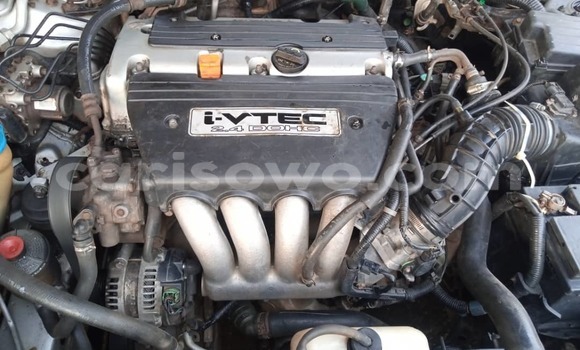 Sayi Na hannu Honda Accord Azurfa Mota in Cotonou a Benin Sayi Na hannu Honda Accord Azurfa Mota in Cotonou a Benin