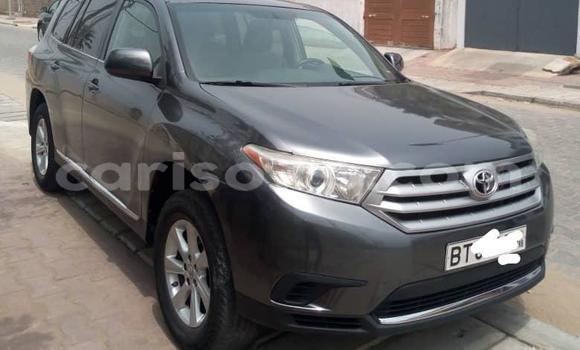 Sayi Na hannu Toyota Highlander Brown Mota in Cotonou a Benin Sayi Na hannu Toyota Highlander Brown Mota in Cotonou a Benin