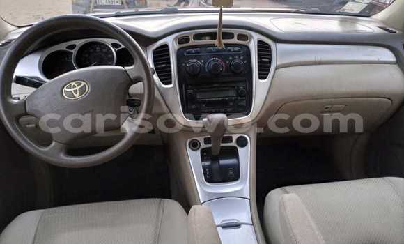 Acheter Occasion Voiture Toyota Highlander Rouge à Cotonou, Benin Acheter Occasion Voiture Toyota Highlander Rouge à Cotonou, Benin