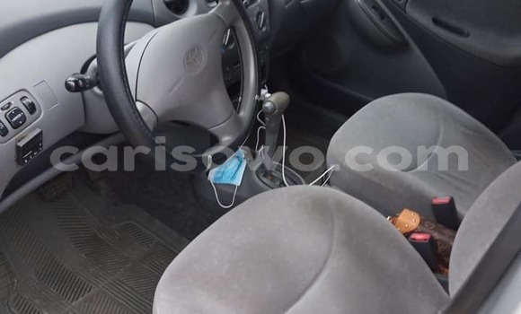 Acheter Occasion Voiture Toyota Yaris Gris à Abomey, Benin Acheter Occasion Voiture Toyota Yaris Gris à Abomey, Benin