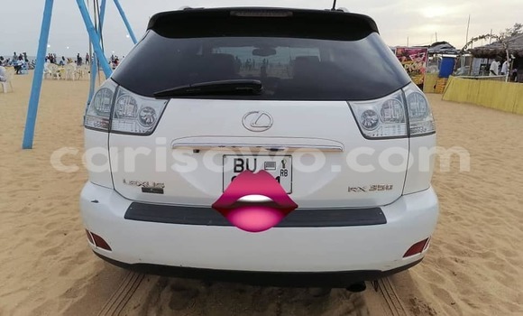 Acheter Occasion Voiture Lexus RX 330 Blanc à Abomey, Benin Acheter Occasion Voiture Lexus RX 330 Blanc à Abomey, Benin