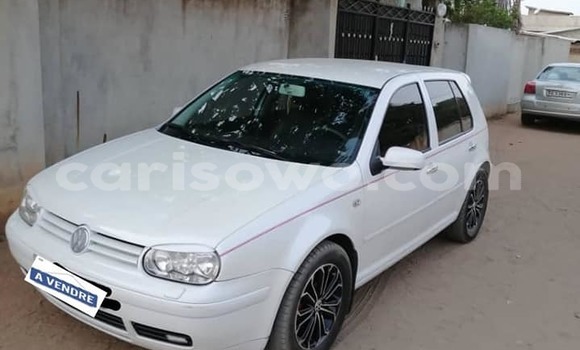 Acheter Occasion Voiture Volkswagen Golf Blanc à Abomey, Benin Acheter Occasion Voiture Volkswagen Golf Blanc à Abomey, Benin