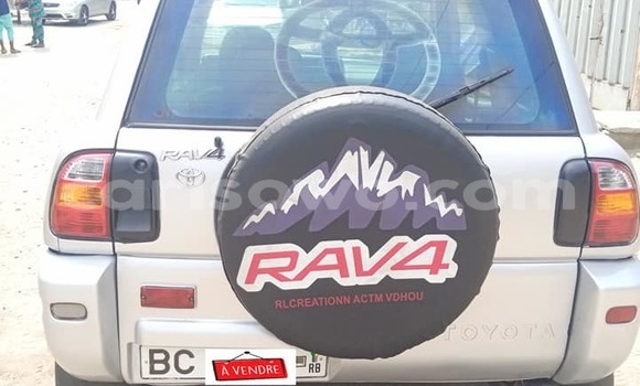 Acheter Occasion Voiture Toyota RAV4 Gris à Abomey, Benin Acheter Occasion Voiture Toyota RAV4 Gris à Abomey, Benin