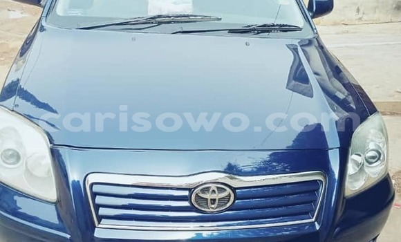 Acheter Occasion Voiture Toyota Avensis Bleu à Abomey, Benin Acheter Occasion Voiture Toyota Avensis Bleu à Abomey, Benin