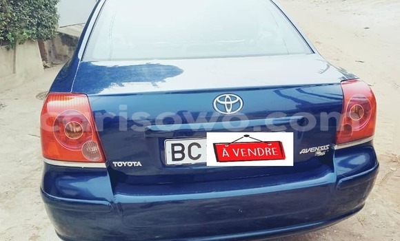 Acheter Occasion Voiture Toyota Avensis Bleu à Abomey, Benin Acheter Occasion Voiture Toyota Avensis Bleu à Abomey, Benin