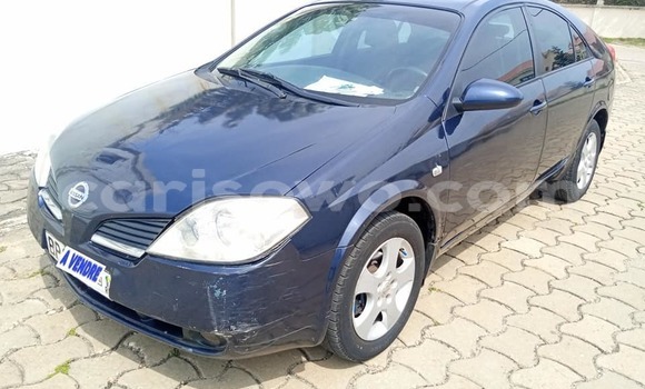 Ra Àlòkù Nissan Primera Blue Ọkọ̀ in Abomey ni Benin