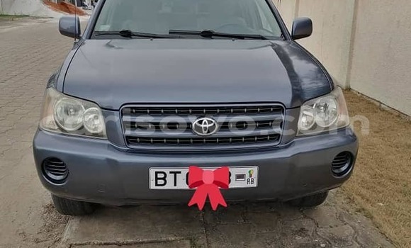 Acheter Occasion Voiture Toyota Highlander Bleu à Abomey, Benin Acheter Occasion Voiture Toyota Highlander Bleu à Abomey, Benin