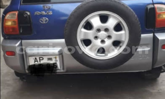 Acheter Occasion Voiture Toyota RAV4 Bleu à Abomey, Benin Acheter Occasion Voiture Toyota RAV4 Bleu à Abomey, Benin