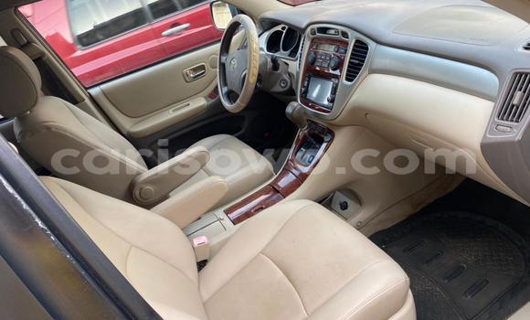 Ra Àlòkù Toyota Highlander Blue Ọkọ̀ in Cotonou ni Benin Ra Àlòkù Toyota Highlander Blue Ọkọ̀ in Cotonou ni Benin