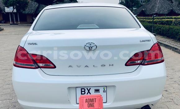 Acheter Neuf Voiture Toyota Avalon Blanc à Cotonou, Benin Acheter Neuf Voiture Toyota Avalon Blanc à Cotonou, Benin