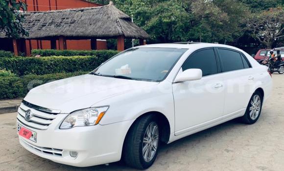 Acheter Neuf Voiture Toyota Avalon Blanc à Cotonou, Benin Acheter Neuf Voiture Toyota Avalon Blanc à Cotonou, Benin