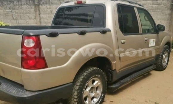 Acheter Occasion Voiture Ford Explorer Sport Trac Beige à Cotonou, Benin Acheter Occasion Voiture Ford Explorer Sport Trac Beige à Cotonou, Benin