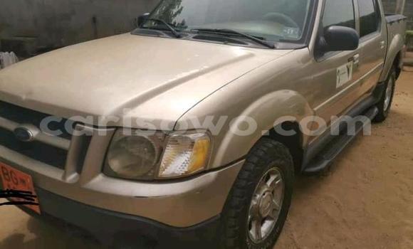 Acheter Occasion Voiture Ford Explorer Sport Trac Beige à Cotonou, Benin Acheter Occasion Voiture Ford Explorer Sport Trac Beige à Cotonou, Benin