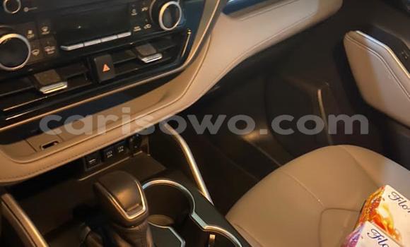 Acheter Occasion Voiture Toyota Highlander Marron à Cotonou, Benin Acheter Occasion Voiture Toyota Highlander Marron à Cotonou, Benin