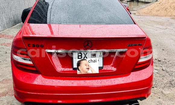 Ra Tuntun Mercedes-Benz C–Class Red Ọkọ̀ in Cotonou ni Benin