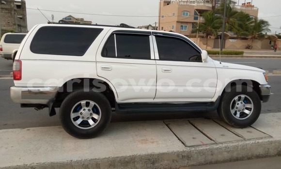 Buy Used Toyota 4Runner White Car in Cotonou in Benign