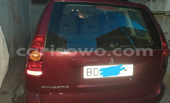 Sayi Na hannu Mitsubishi Spacestar Red Mota in Cotonou a Benin