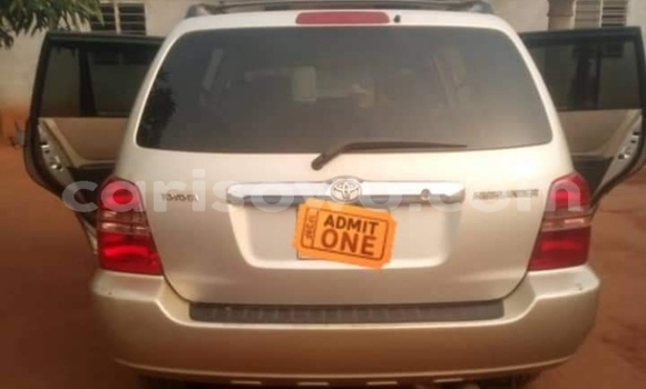 Buy Used Toyota Highlander Silver Car in Cotonou in Benign Buy Used Toyota Highlander Silver Car in Cotonou in Benign