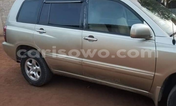Buy Used Toyota Highlander Silver Car in Cotonou in Benign Buy Used Toyota Highlander Silver Car in Cotonou in Benign