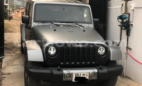 Ra Àlòkù Jeep Wrangler Silver Ọkọ̀ in Cotonou ni Benin