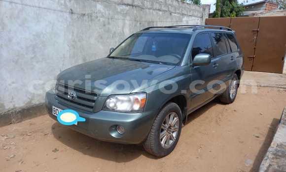 Acheter Occasion Voiture Toyota Highlander Vert à Cotonou, Benin Acheter Occasion Voiture Toyota Highlander Vert à Cotonou, Benin