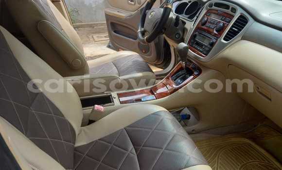 Acheter Occasion Voiture Toyota Highlander Vert à Cotonou, Benin Acheter Occasion Voiture Toyota Highlander Vert à Cotonou, Benin