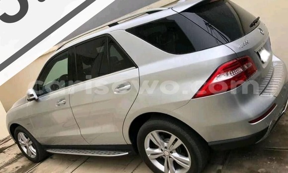 Buy Used Mercedes-Benz ML–Class Beige Car in Cotonou in Benign Buy Used Mercedes-Benz ML–Class Beige Car in Cotonou in Benign