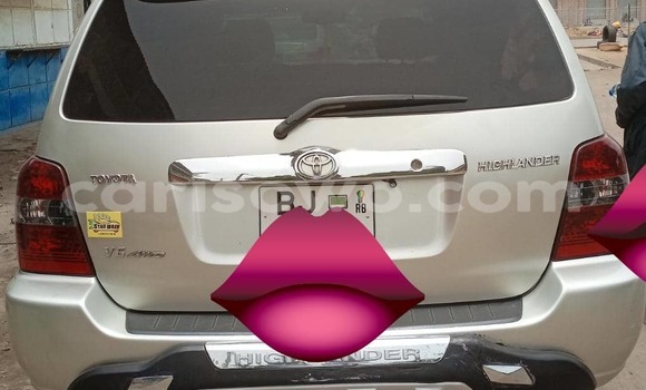 Buy Used Toyota Highlander Silver Car in Cotonou in Benign