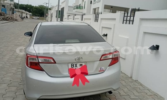 Acheter Neuf Voiture Toyota Camry Gris à Cotonou, Benin Acheter Neuf Voiture Toyota Camry Gris à Cotonou, Benin