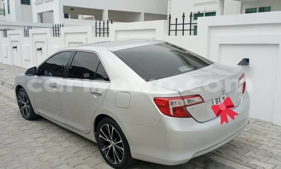 Acheter Neuf Voiture Toyota Camry Gris à Cotonou, Benin Acheter Neuf Voiture Toyota Camry Gris à Cotonou, Benin