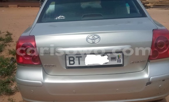 Sayi Na hannu Toyota Avensis Azurfa Mota in Cotonou a Benin