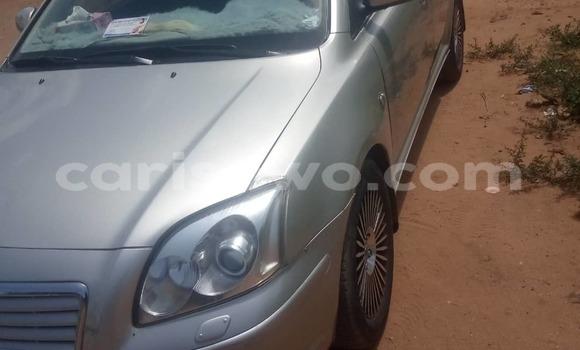 Ra Àlòkù Toyota Avensis Silver Ọkọ̀ in Cotonou ni Benin Ra Àlòkù Toyota Avensis Silver Ọkọ̀ in Cotonou ni Benin